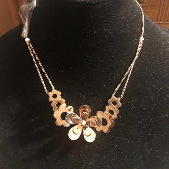 NWT MICHAEL KORS FULL BLOOM NECKLACE/HOOP EARRINGS - Picture 6 of 7